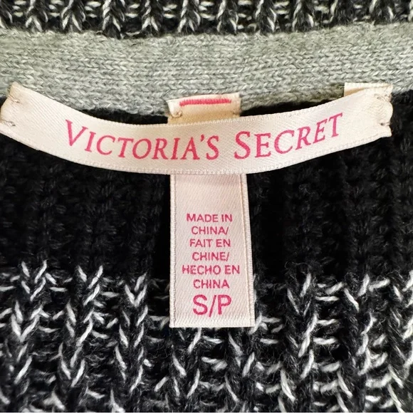 Victoria's Secret Black and Gray Striped Sweater Size Small Zipper Detail NWOT - Picture 5 of 11
